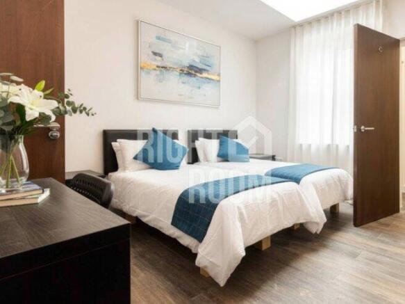 room-1-126-uxbridge-road-w12-8aa-1014653