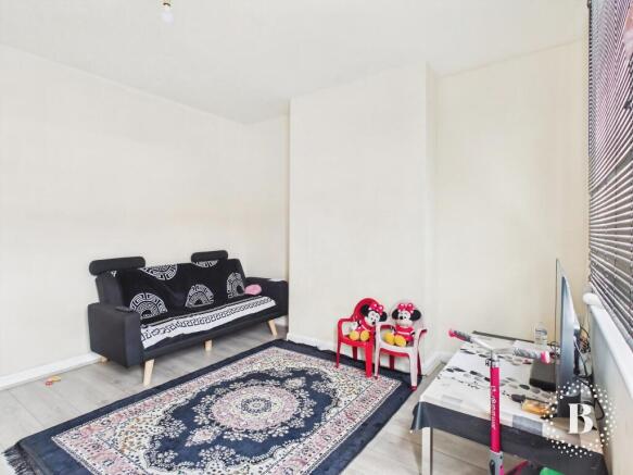 3 bed Terraced for sale Image 5
