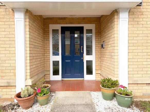 Britannia Way, East Cowes photo 4