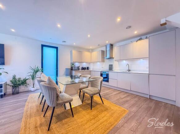 KITCHEN DINING