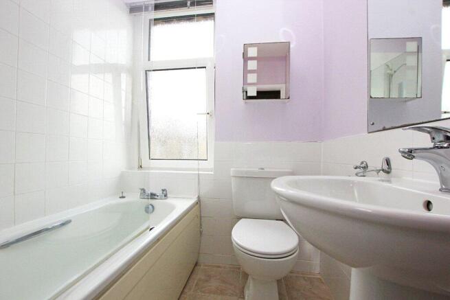 3 bed Terraced for sale Image 7
