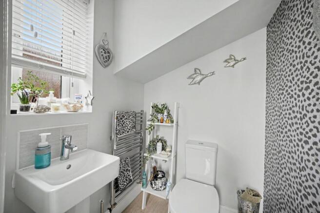 2 bed Semi-Detached for sale Image 5