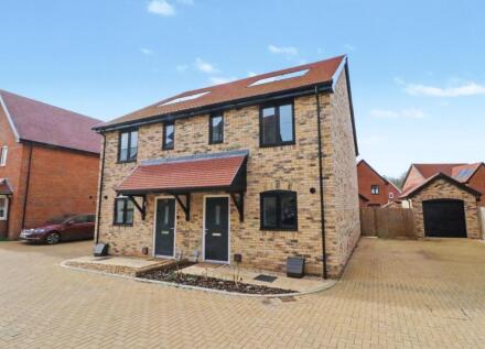 Avon Road, Curbridge, SO30
