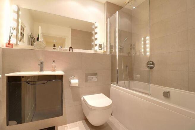 2 bed Apartment for sale Image 10