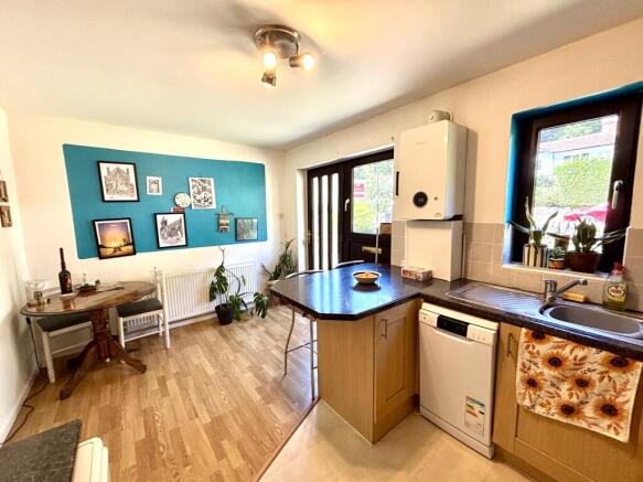 2 bed Terraced for sale Image 7