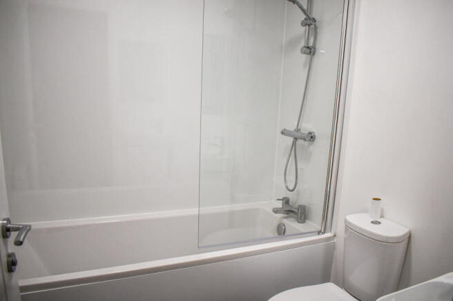 1 bed Apartment to rent Image 5
