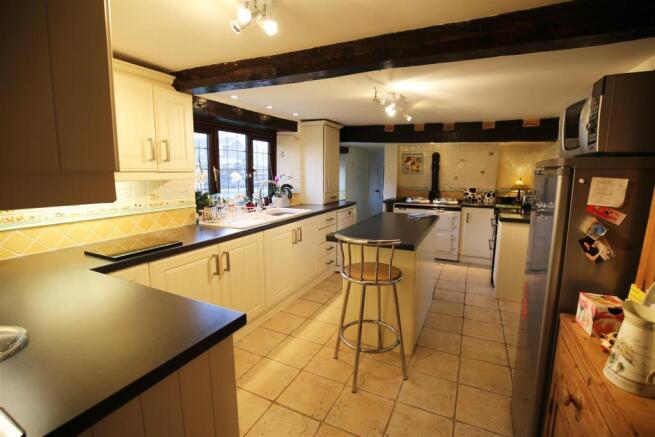 Kitchen / Breakfast Room