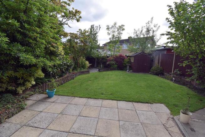REAR GARDEN 2.jpg
