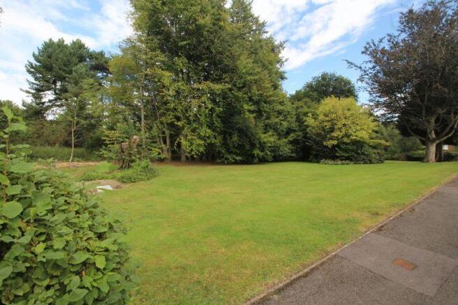 Residents Grounds