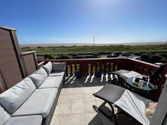 SUN BALCONY