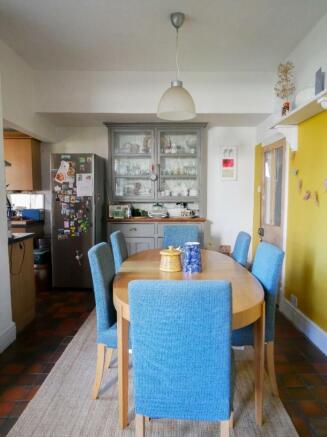 Lounge/Dining/Kitchen