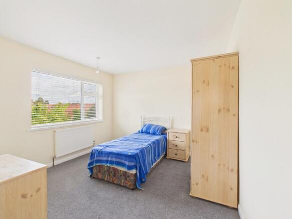 3 bed Semi-Detached for sale Image 8