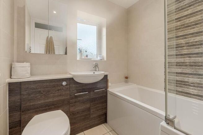 2 bed Town House for sale Image 11