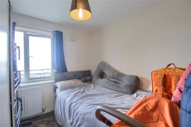2 bed Flat for sale Image 8