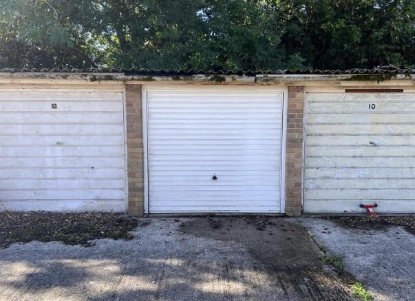 1 - Garage for Auction, Frenchay, Bristol.JPG
