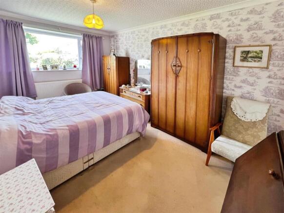 Farmway, Leicester - More