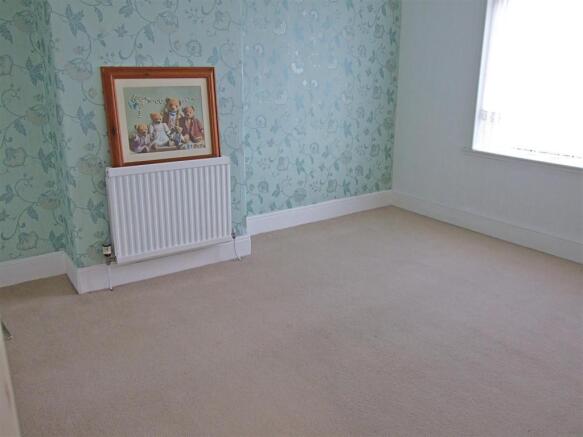 BEDROOM 2