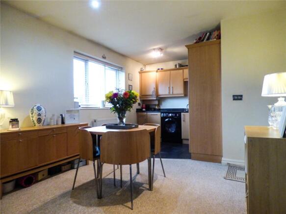 Dining/Kitchen