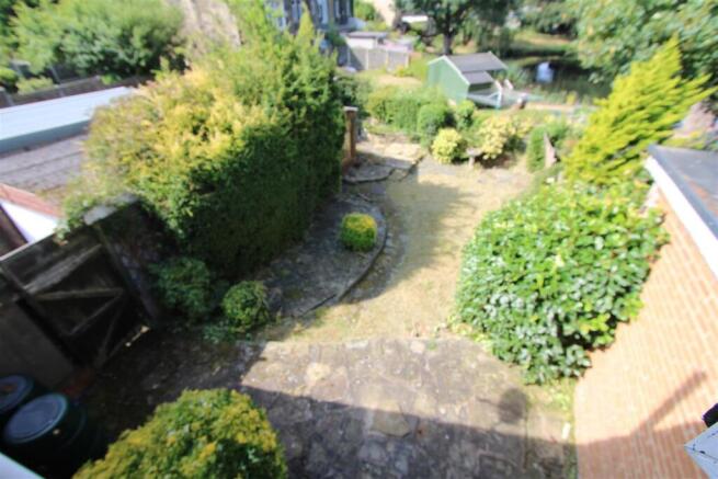 2 bed Semi-Detached for sale Image 11