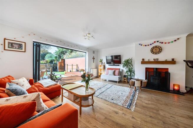 Sitting / Dining Room