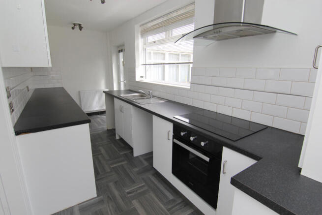 St Andrews Avenue, Droylsden, M43 6BP photo 4