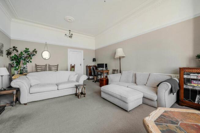 Lounge / Dining Room