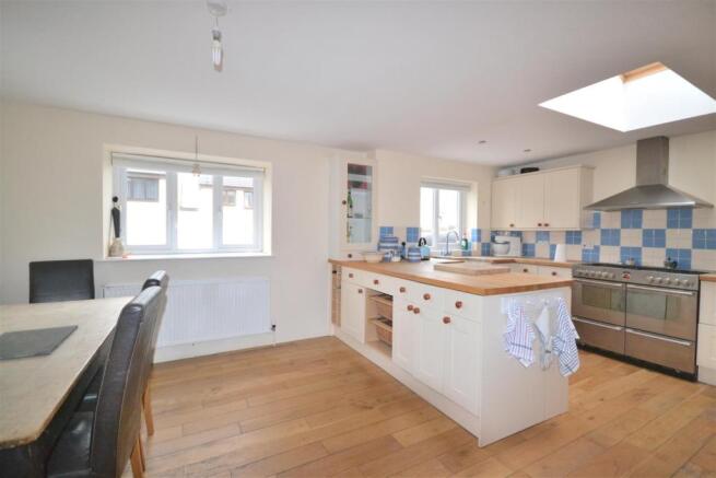 Kitchen and Dining aspect.JPG