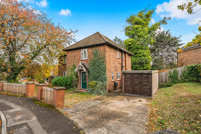 4-bed detached on Swakeleys Road, Ickenham, Uxbridge, £850,000