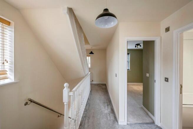 4 bed Town House for sale Image 10