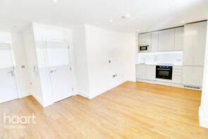 Flat 1, 77 Loam House, London Road, Romford RM7 9DH