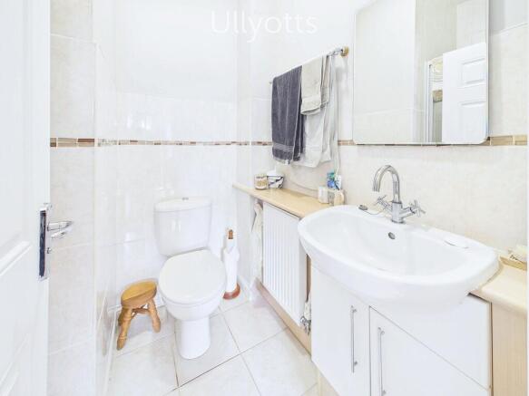 4 bed Terraced for sale Image 8