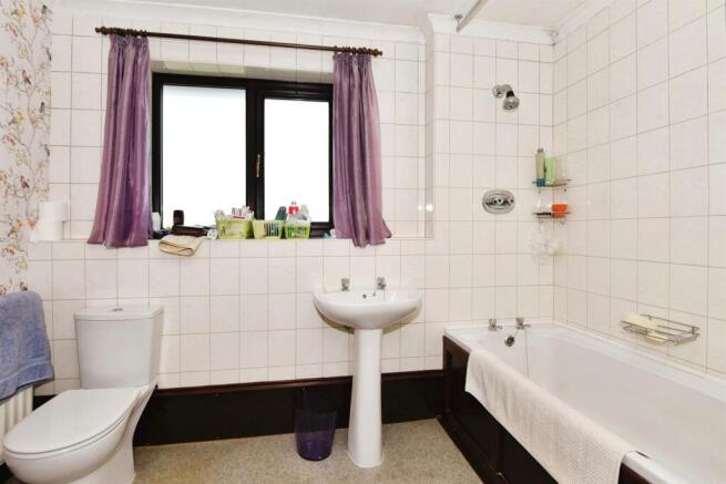 Family Bathroom:
