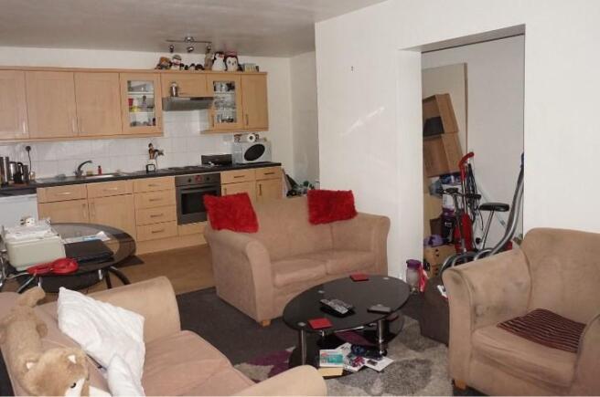 Lounge / Kitchen