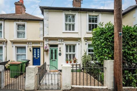 Poplar Road, Leatherhead, KT22