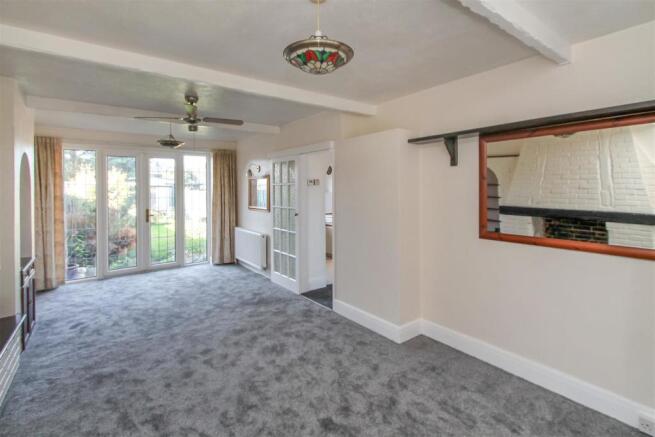 Living Room.JPG