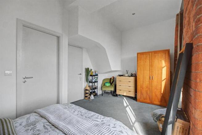 Bedroom_3.jpeg