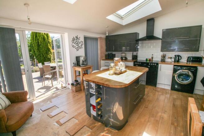 Kitchen/family Room