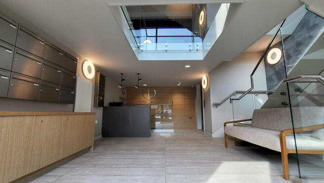 2 bed Apartment to rent Image 11