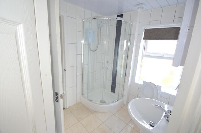 4 bed Terraced to rent Image 12