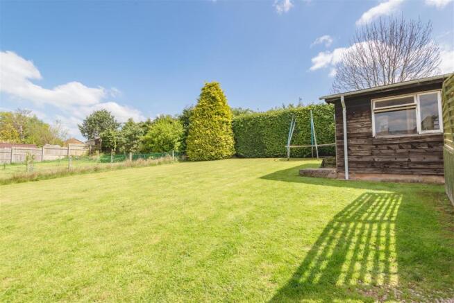 5 Park Avenue, Brecon-4.jpg