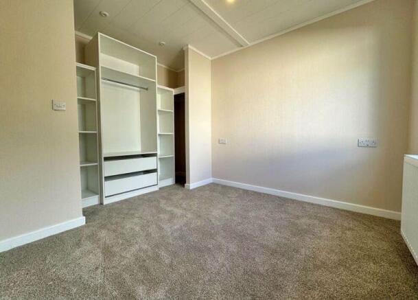 Great value residential park home now available to view photo 5