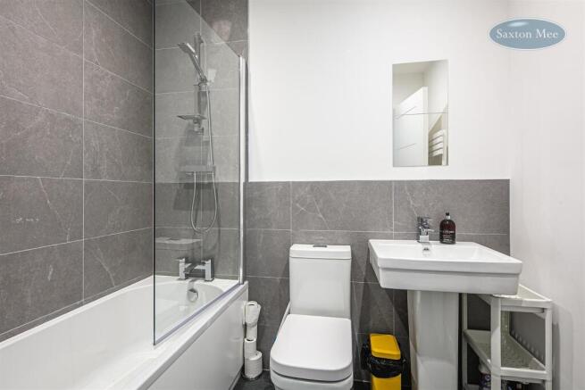 3 bed Town House for sale Image 9
