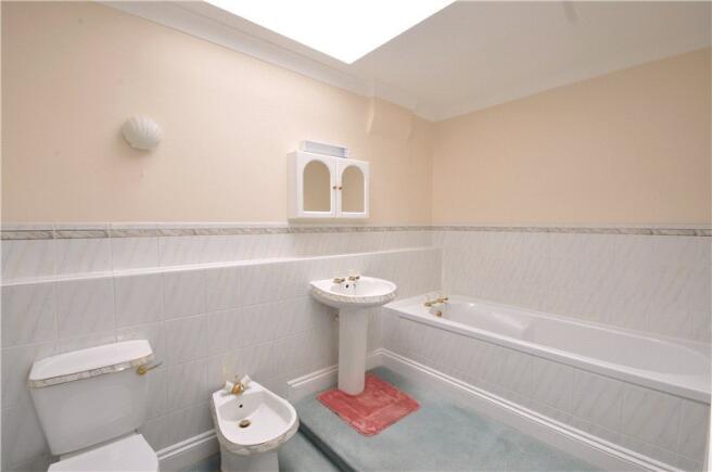 En-Suite Bathroom