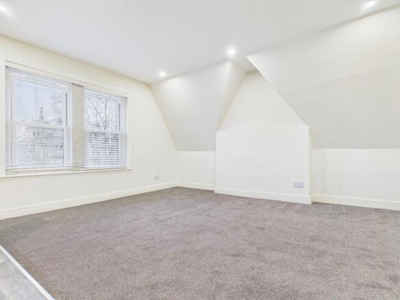 2 bed Flat to rent Image 8