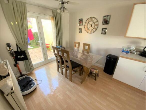 Dining room.jpg