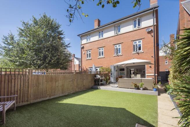 Rear Garden Pic 3