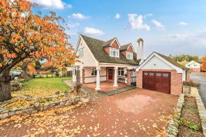 64, Ampthill Road, Shefford SG17 5BB