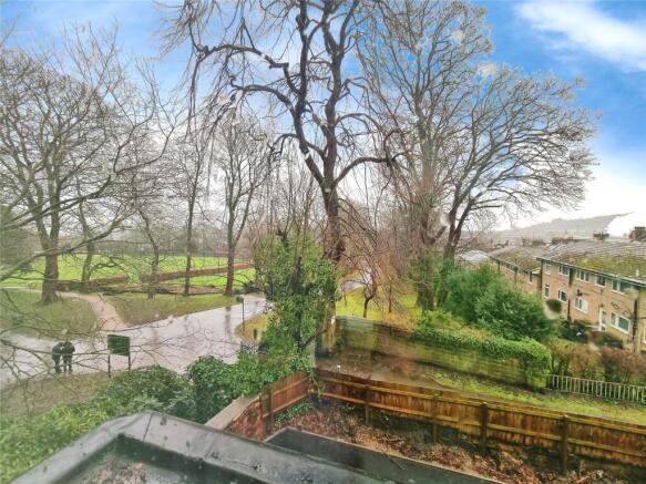 1 bed Detached to rent Image 9