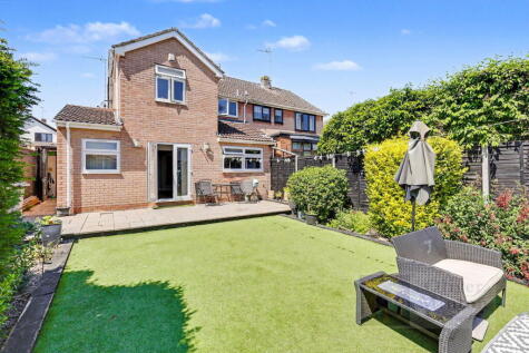 Vicarage Close, Standon, Herts