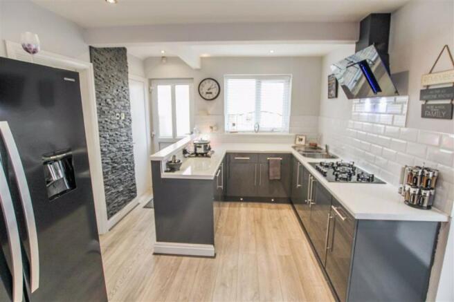Fitted Dining Kitchen: